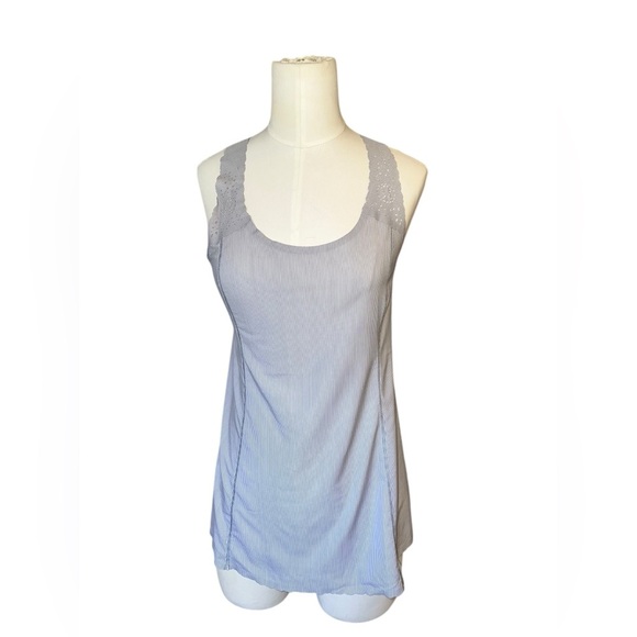 LULULEMON Womens Run A Marathon Laser Cut Lightweight Wee Stripe Singlet Sz 6 - Picture 3 of 8